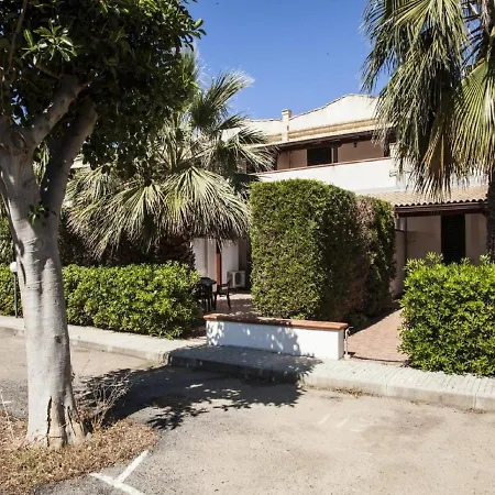 Spacious Aparyment In With Pool * 캄포펠리체 디 로첼라